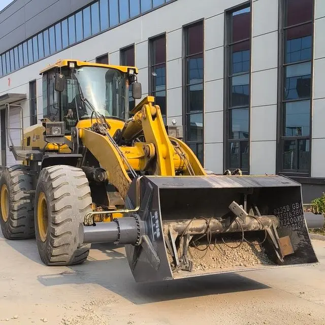 wheel loader